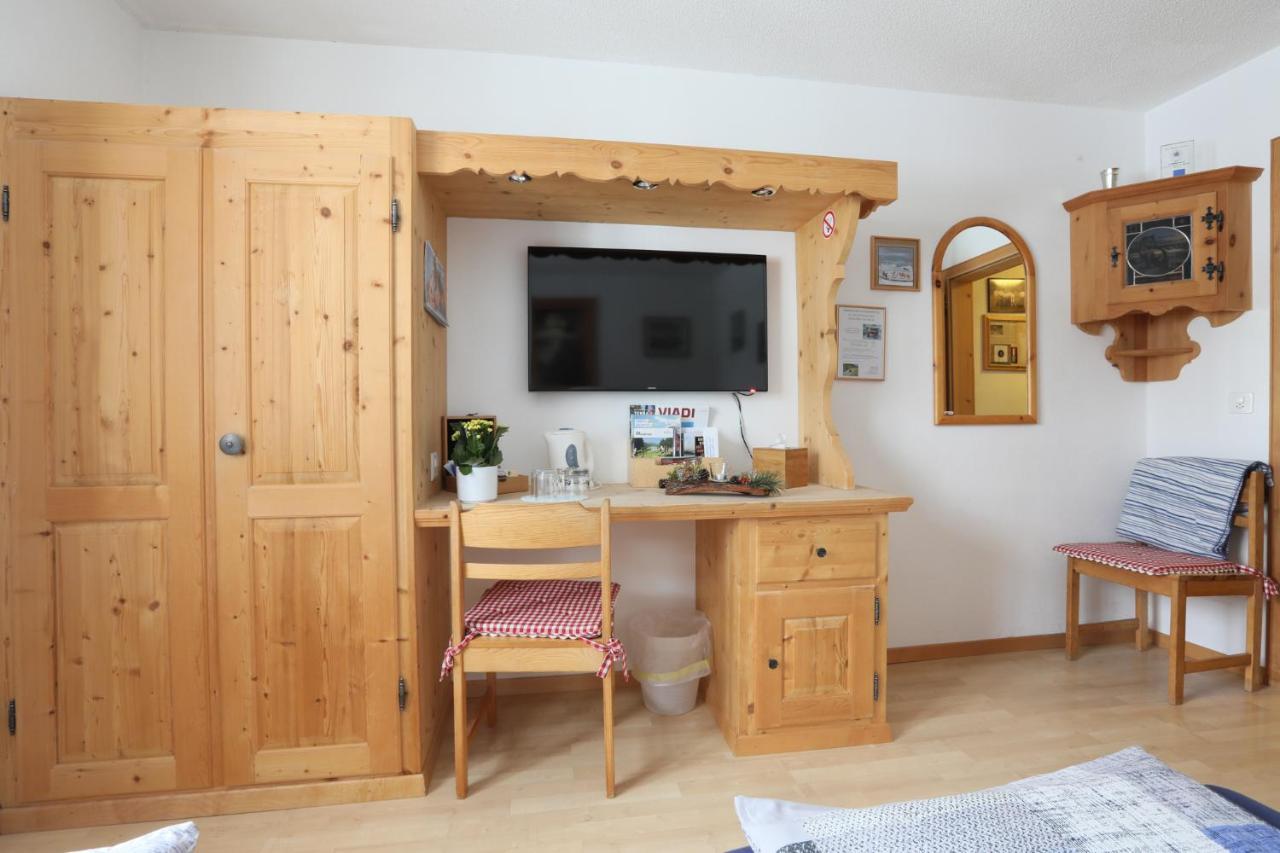 B&B Stiffler-Huus Davos Extérieur photo