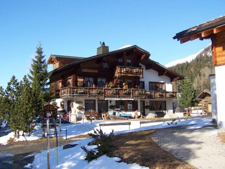 B&B Stiffler-Huus Davos Extérieur photo